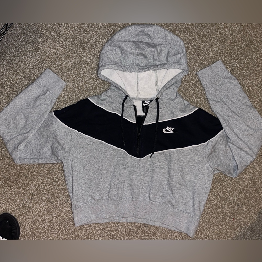 Nike Hoodie Crop.